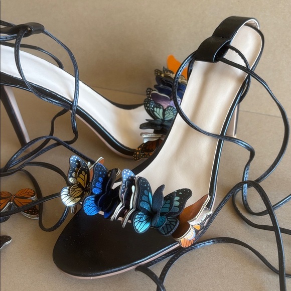 🦋 black 4inch heels With 3D butterflies NWOT - Picture 7 of 8